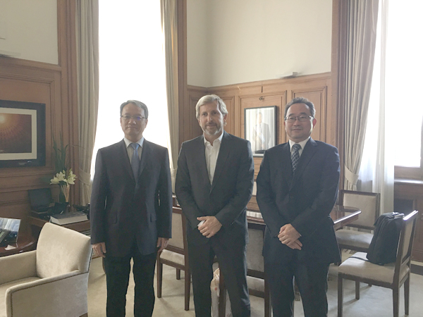 1506433055806790.jpg b5fe2be2-d38b-4c81-8131-e8fb4f53464b.jpg