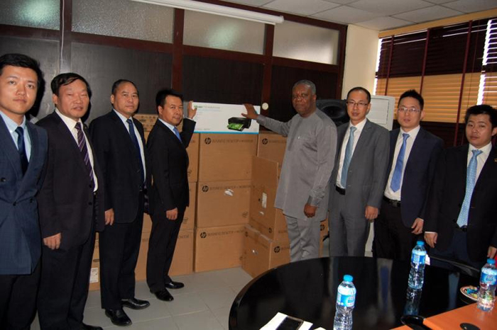 1523606676183136.jpg 捐贈現場.jpg