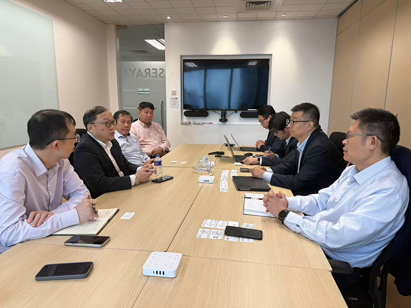 圖1 與Seraya基金會談.jpg